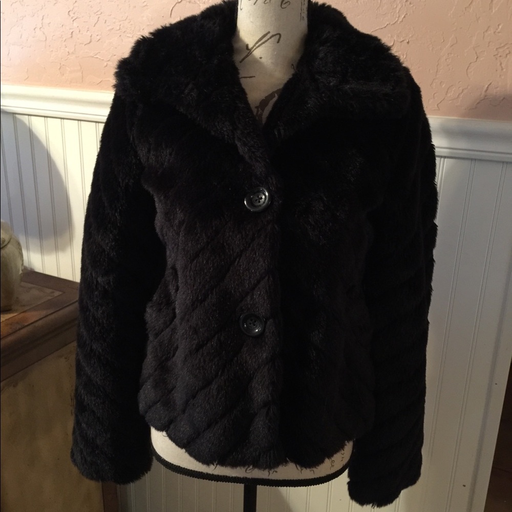 Rue 21 faux fur coat